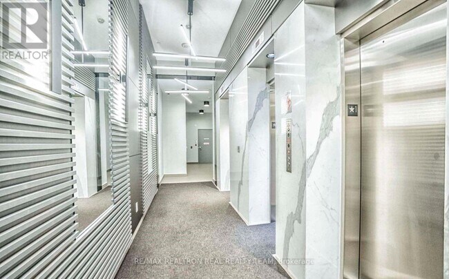 Photo du bâtiment - 50 Thomas Riley Rd