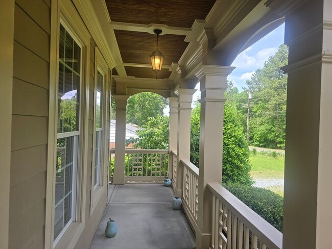 Building Photo - Rare Custom 3BR + Flex Space, 3BA Craftsma...