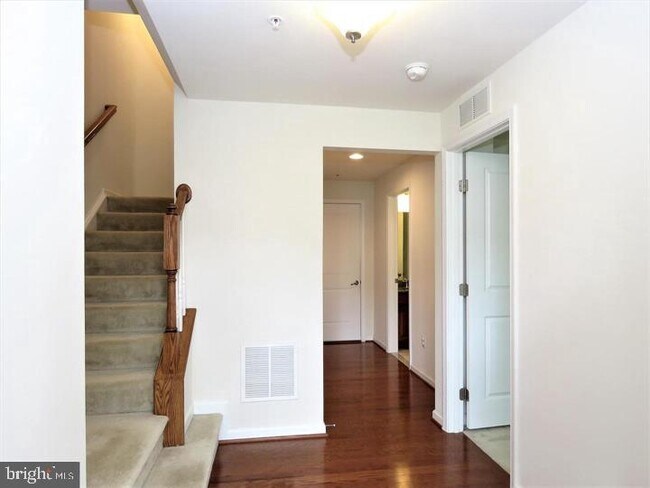 Foto del edificio - 22341 Honey Hill Ln
