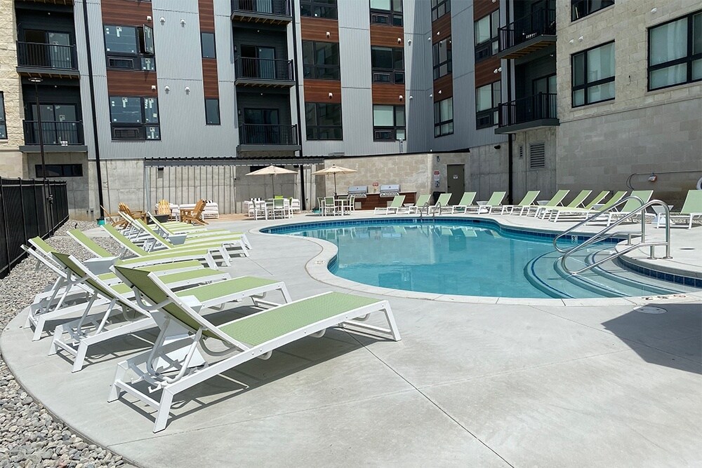 Haven at Uptown 225 N Cotner Blvd Lincoln, NE Apartments for Rent