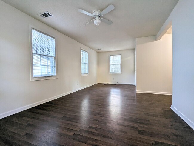 Foto del edificio - 3151 Kingston St