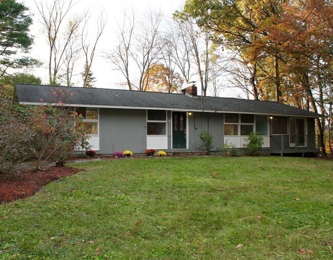 Building Photo - 7 Turning Mill Rd