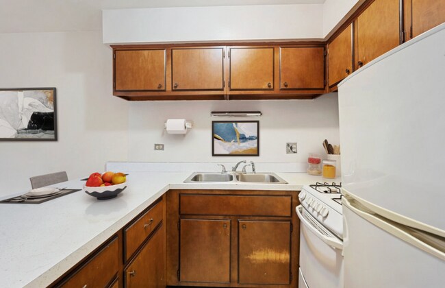 Foto del edificio - 665 W Wrightwood Ave