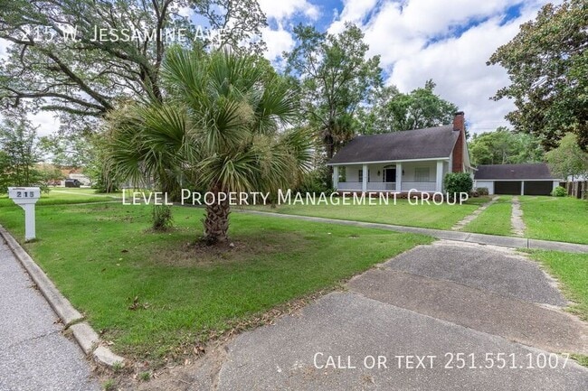 Building Photo - 215 W Jessamine Ave