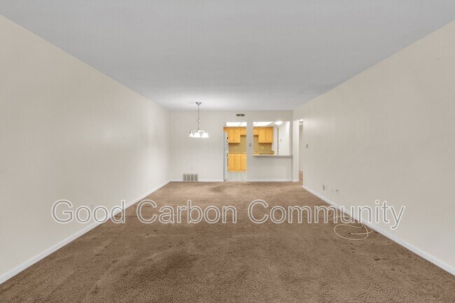 Foto del edificio - 2697 Baseline Rd