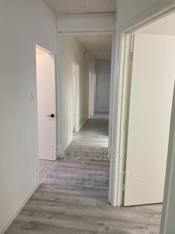 Foto del edificio - 1901 Railroad Ave