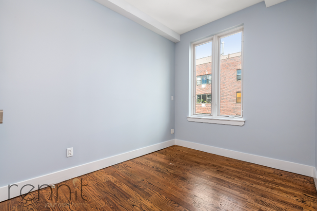 Building Photo - 573 Van Buren St