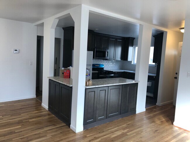 Building Photo - 53 E Stroud Ave