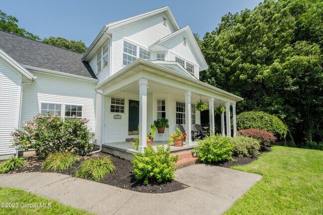 Foto del edificio - 663 Crescent Ave