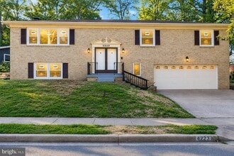 4223 Avon Dr