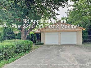 Building Photo - 718 E Kirnwood Dr