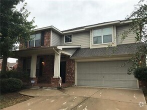Building Photo - 6604 Bluebird Dr