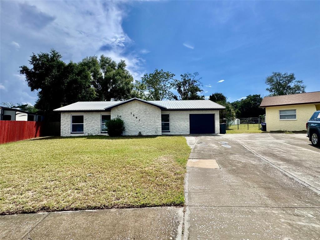 Primary Photo - 1207 Windsor Cir