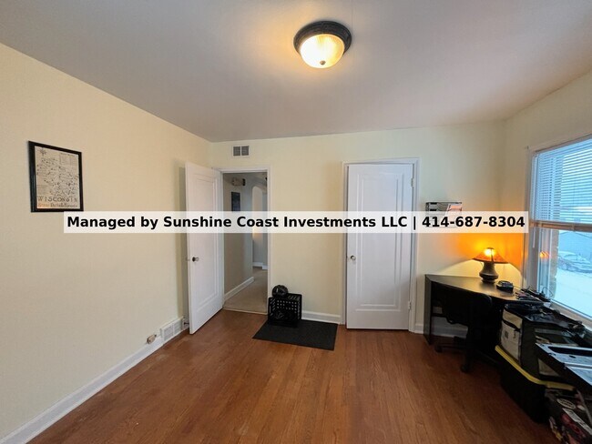 Foto del edificio - 8505 W Center St