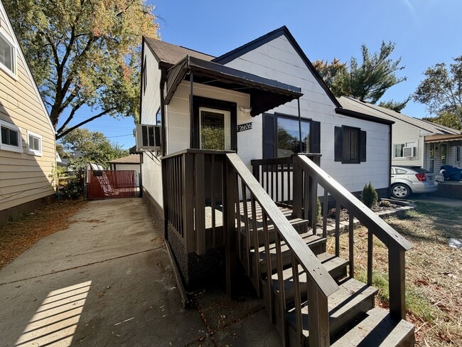 Building Photo - 26636 Lorenz St
