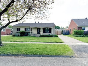 Building Photo - 47337 Winthrop St