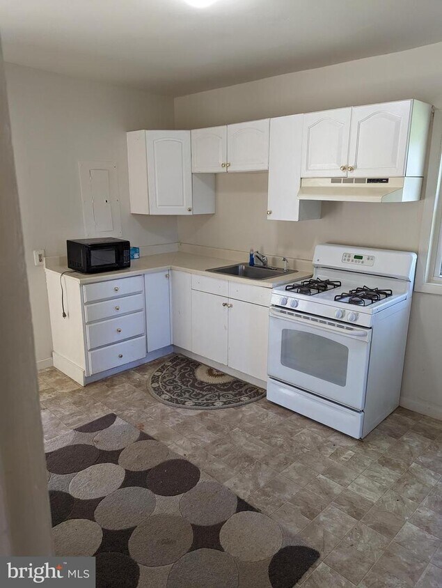 Foto principal - 6338 Old Dominion Dr