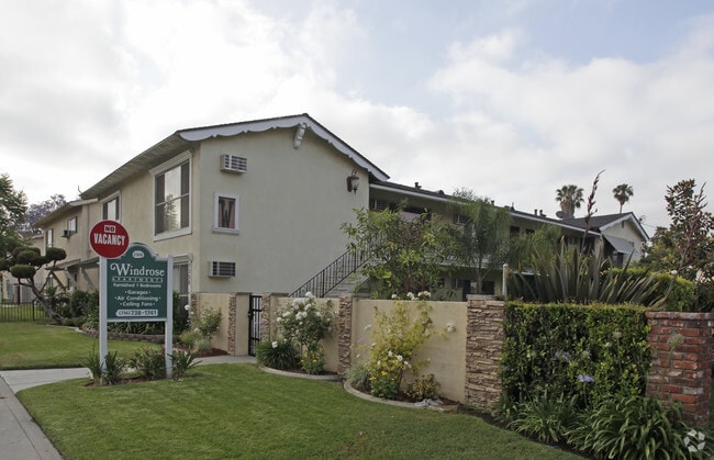 Building Photo - 2306 E Commonwealth Ave