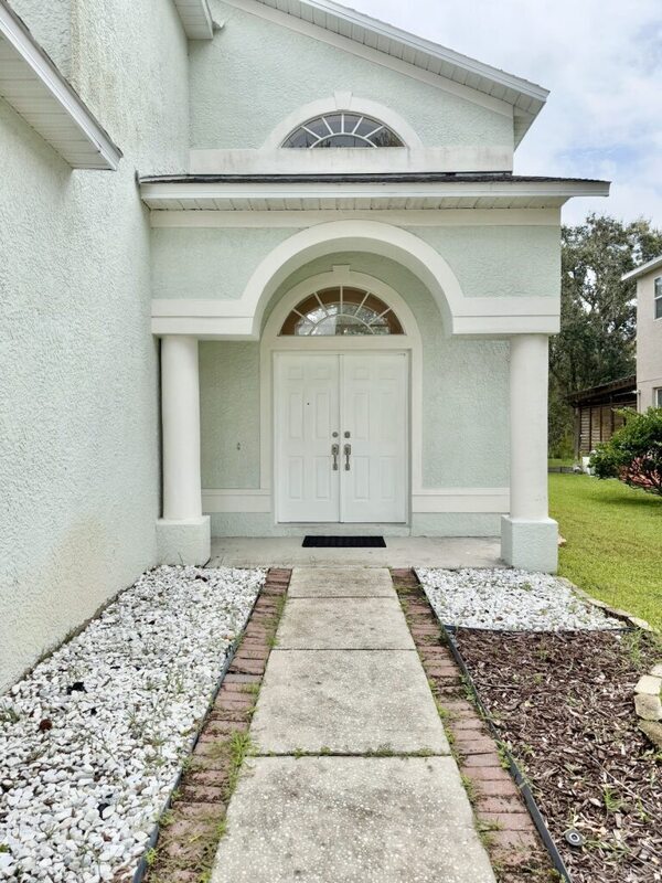Foto del edificio - 1647 Gray Bark Dr