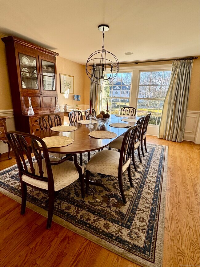 Foto del edificio - 13 Fox Hill Ln