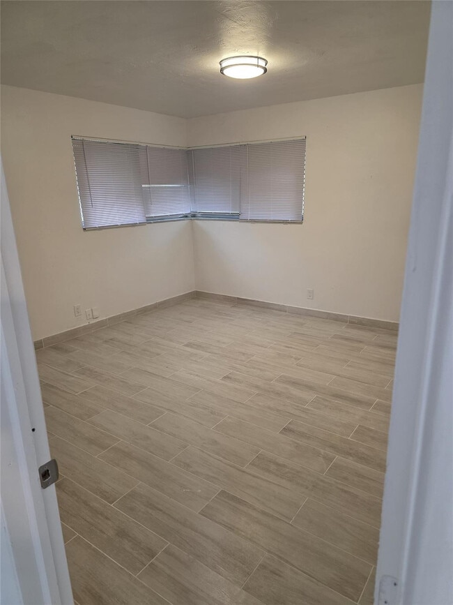 Building Photo - 301 Pennsylvania Ave