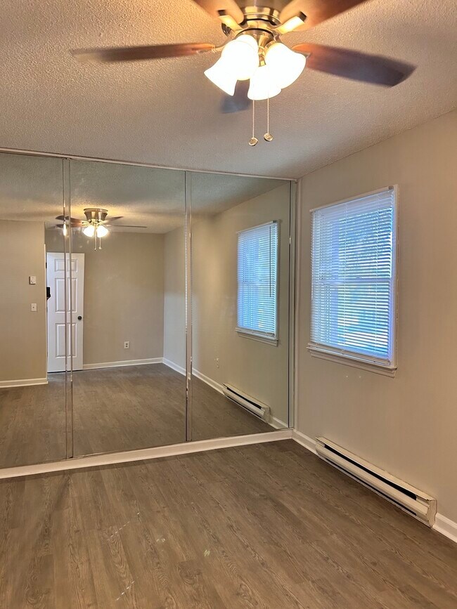 Foto del edificio - 2204 Delta Pl