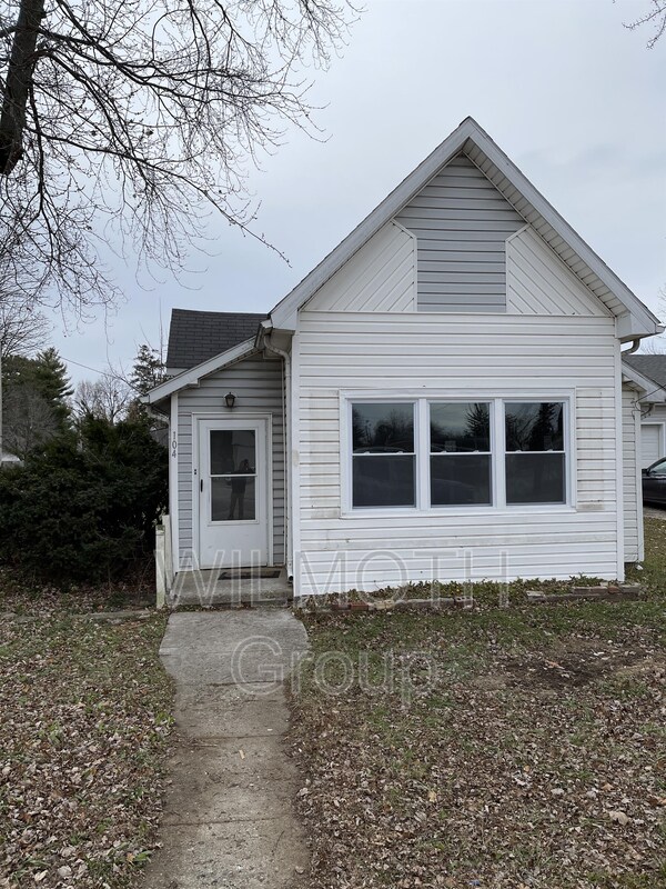 Primary Photo - 104 State St