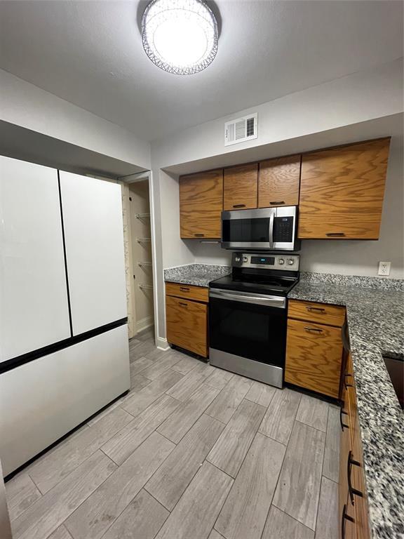 Building Photo - 3741 Sunrise Dr