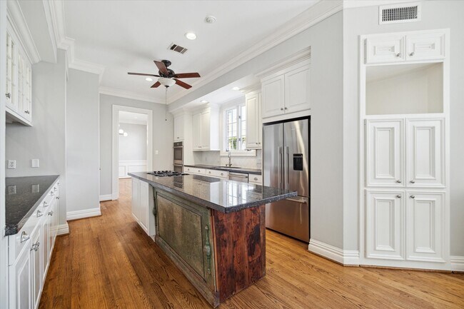 Foto del edificio - 6433 Sewanee Ave