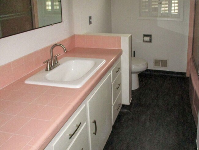Foto del edificio - 2665 Alvarado Terrace S