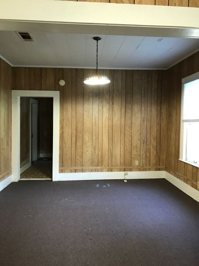 Building Photo - ****2904 Louis St - Alexandria, on the corner of Rosalie and Louis