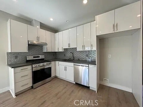 Foto del edificio - 9160 Morehart Ave