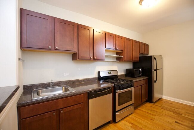 Foto del edificio - 4422 N Wolcott Ave