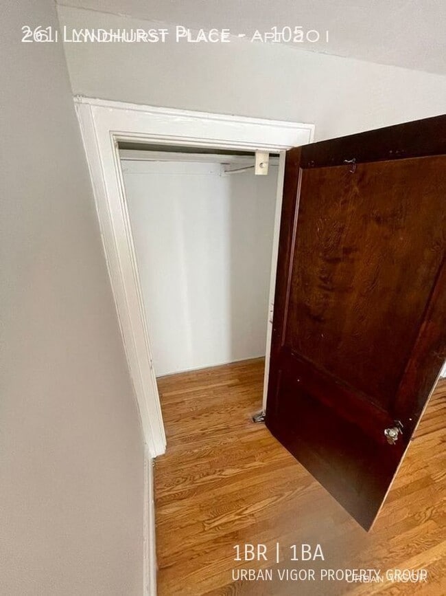 Photo - 261 Lyndhurst Pl Apartment