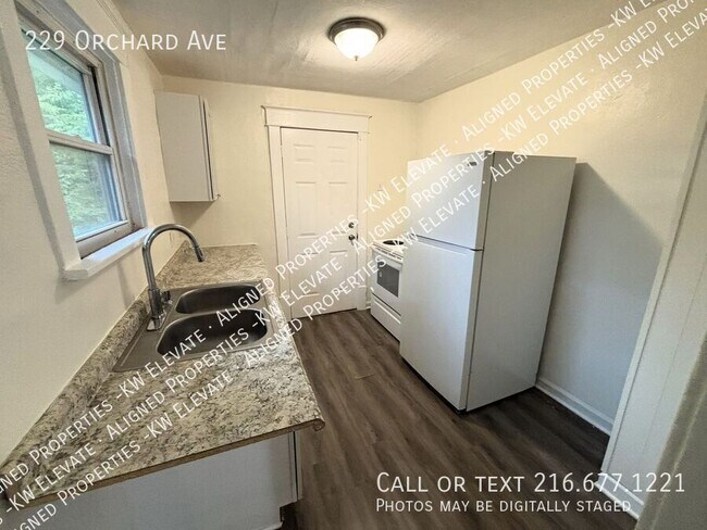 Foto del edificio - 229 Orchard Ave
