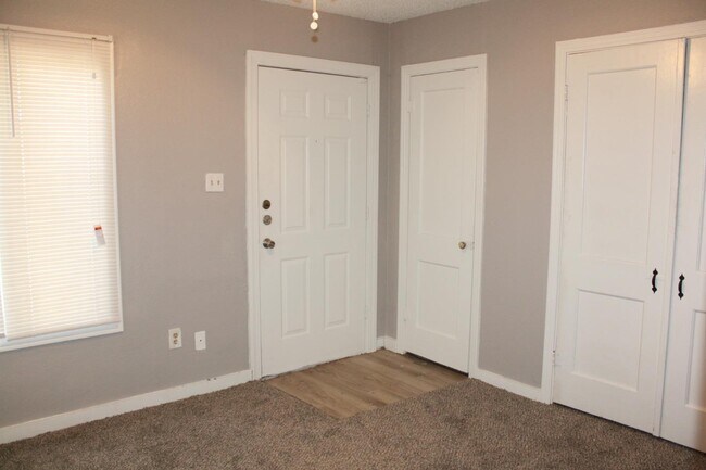 Building Photo - 3007 39th St