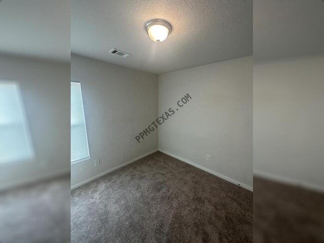 Foto del edificio - 15724 Del Norte Dr