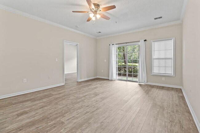 Building Photo - Longwood Condo