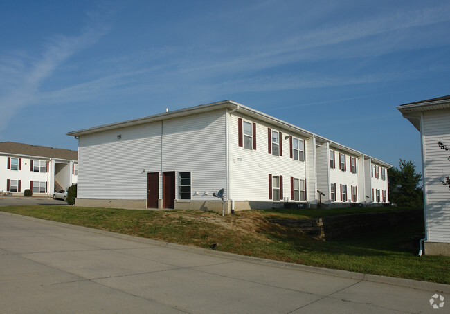 Building Photo - The Highlands Apartments