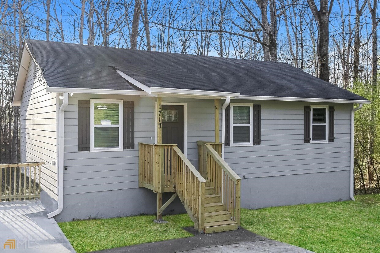 1717 Country Park Way, Lawrenceville, GA 30043 House Rental in