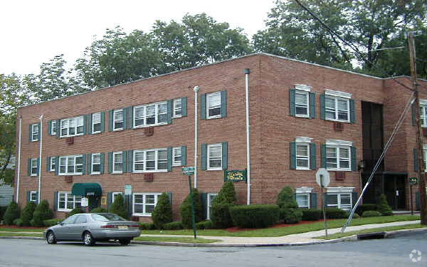 Primary Photo - Manley Apartments