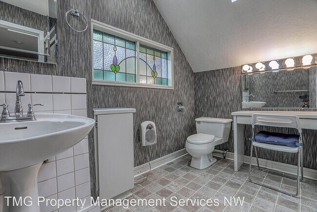 Building Photo - 3 br, 2.5 bath House - 8790 NW Springville...