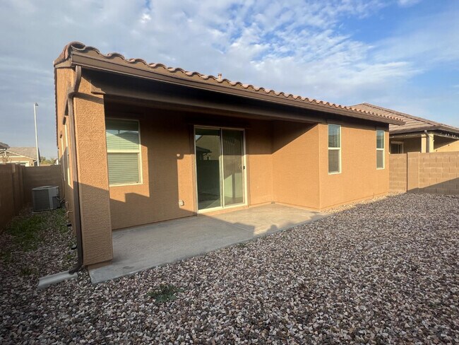 Foto del edificio - 8953 W Palo Verde Dr