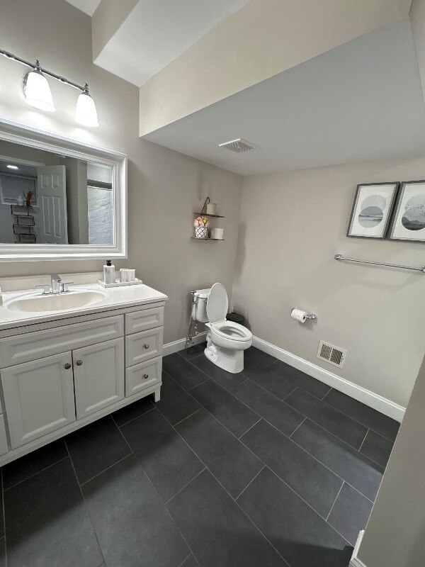 Foto del edificio - 16821 Falconhurst Dr