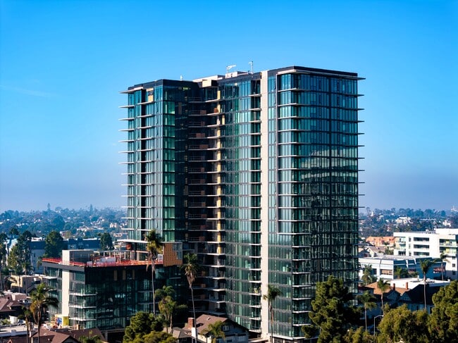 Building Photo - Park Summit