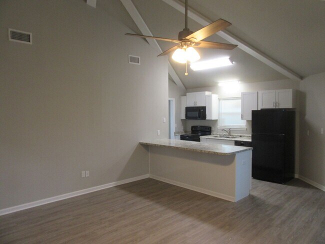 Foto del edificio - 1304 Grace Ave
