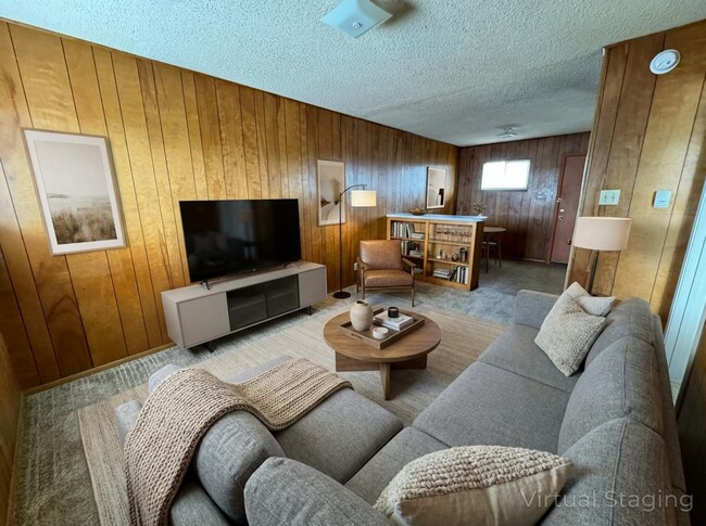 Foto del edificio - 805 W Hallmark Ave