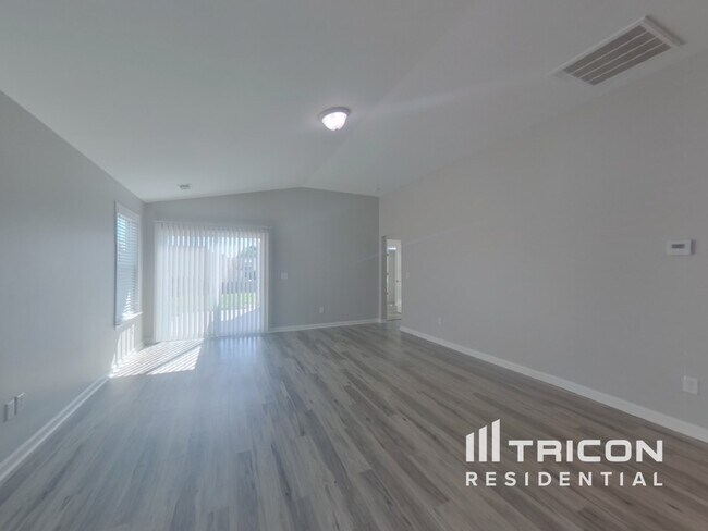 Building Photo - 925 Knoll Ridge Way Inman SC
