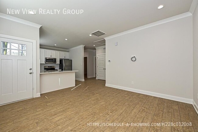 Foto del edificio - 645 Chipley Ave