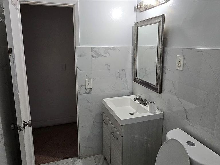 Foto del edificio - 1451 NE 118th St